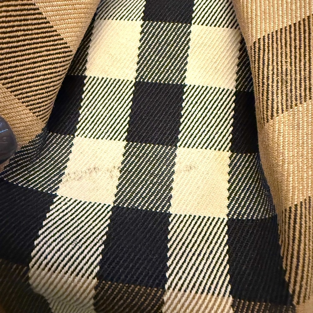 Burberry Tan and Brown Shoulder Bag with Iconic Check Pattern - Picture 9 of 16